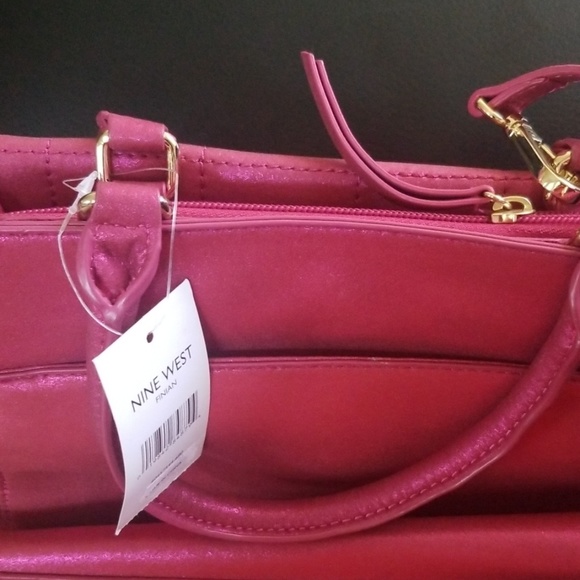 Pink sparkly purse - Picture 3 of 3